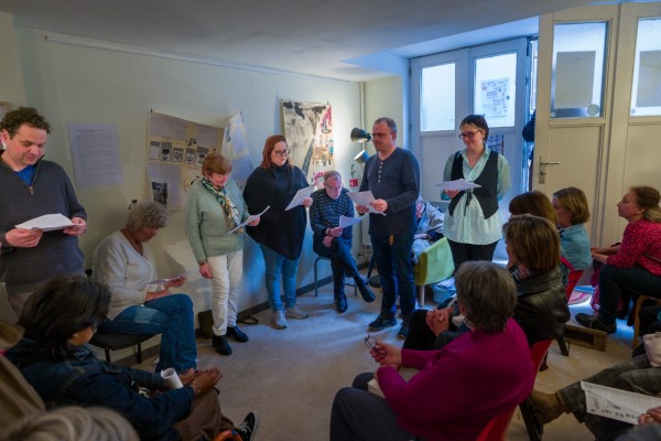 “Un revolver et des pommes de terre” : journal, exposition, lectures