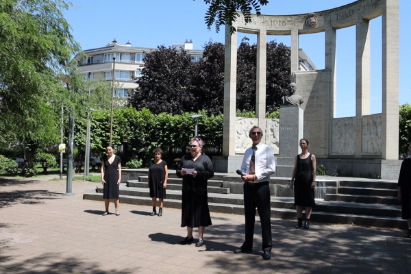 Performance Danse “Résistance” devant le buste de Louis Schmidt