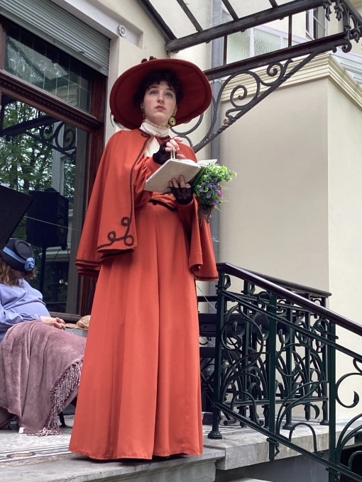 Deux poétesses belges dans le Jardin Jean-Felix Hap